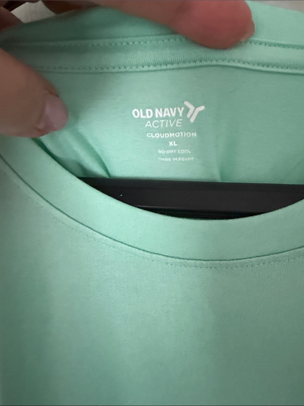 Old Navy Men’s Mint Green Short Sleeve Cloudmotion - Picture 2 of 2